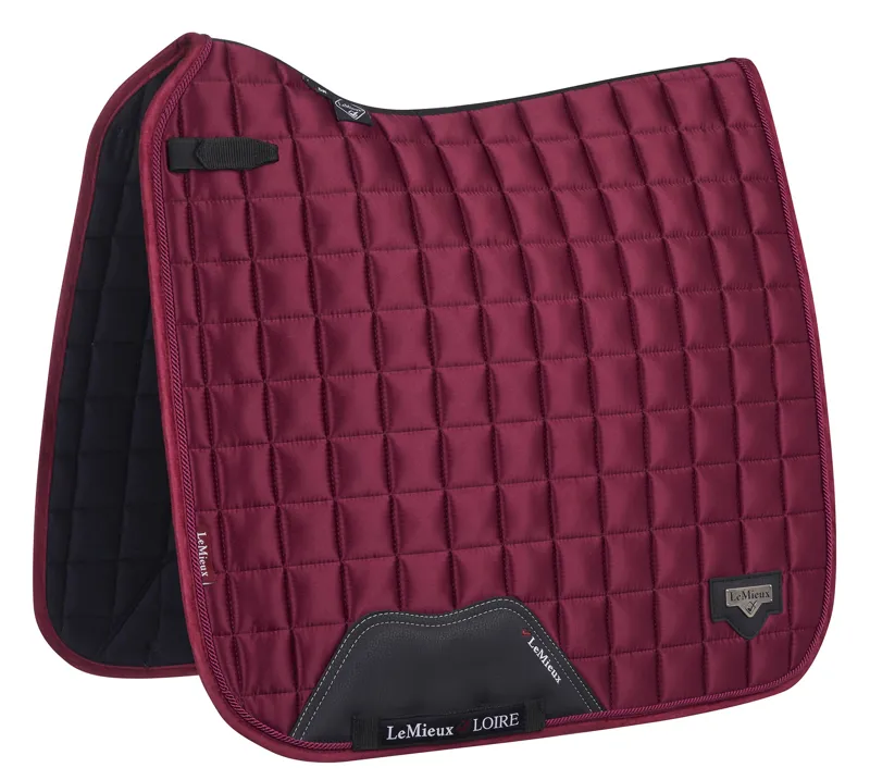 LeMieux Loire Classic Dressage Square Large in Mulberry